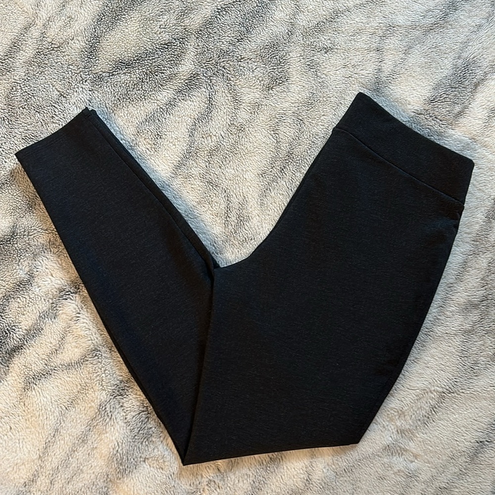 WHBM pull on ankle pants